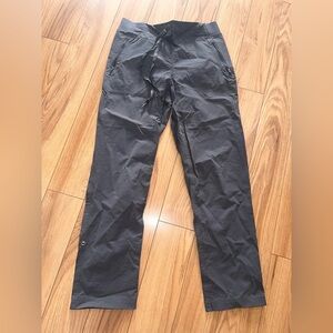 💥3/$33💥 Marika Ladies Charcoal Cargo Capris Pants